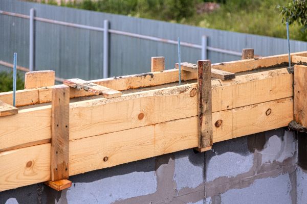Cost of Poured Wall Construction in Louisville
