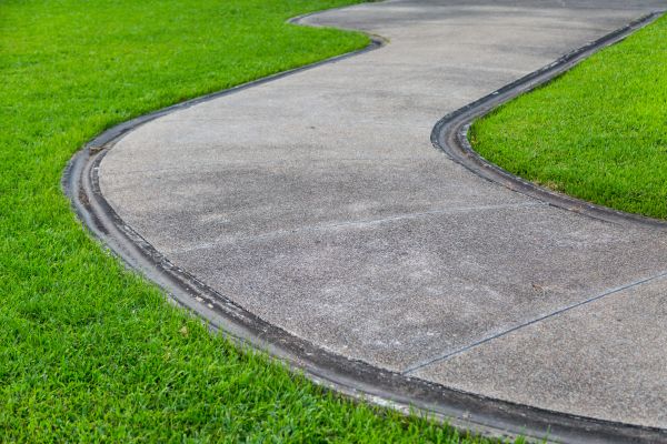 Cost of Concrete Sidewalk Construction in Louisville