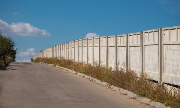 Cost of Cement Fence Installation in Louisville